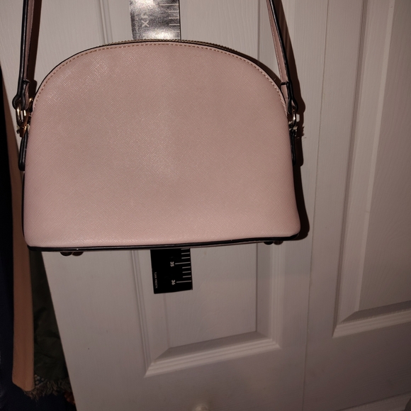 Elegant Cream Shoulder Bag - Picture 10 of 14